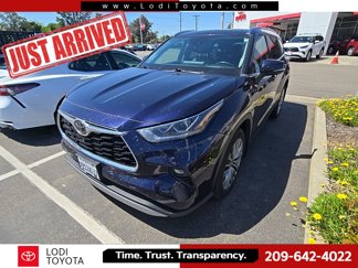 Used 2020 Toyota Highlander Platinum image 1