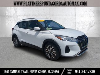 Used 2023 Nissan Kicks SV image 1