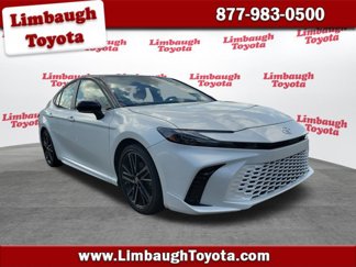 Used 2025 Toyota Camry XSE image 1