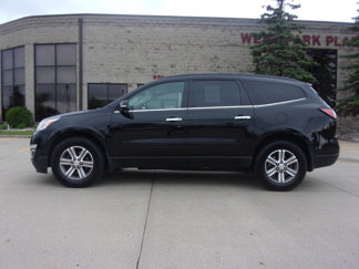 Used 2017 Chevrolet Traverse LT image 1