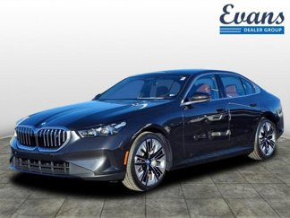 New 2025 BMW i5 xDrive40 w/ Premium Package image 1