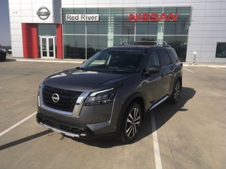 New 2025 Nissan Pathfinder Platinum image 1