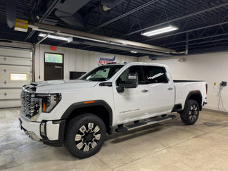 New 2025 GMC Sierra 3500 Denali w/ Denali Reserve Package image 1