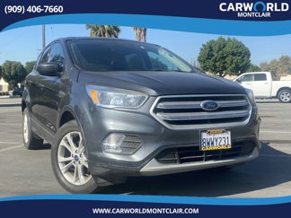 Used 2017 Ford Escape SE image 1