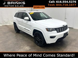 Used 2021 Jeep Grand Cherokee Altitude image 1