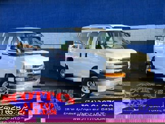 Used 2018 Chevrolet Express 2500 LT w/ LT Preferred Equipment Group image 1
