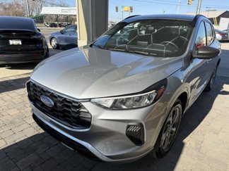 Used 2023 Ford Escape ST-Line image 1