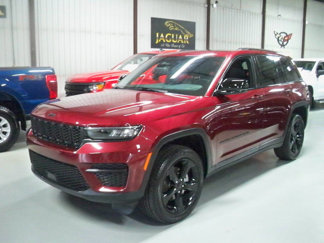 Used 2023 Jeep Grand Cherokee Altitude image 1