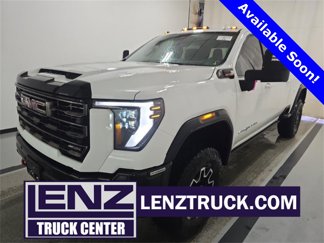 Used 2025 GMC Sierra 2500 AT4X image 1