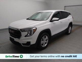 Used 2024 GMC Terrain SLE image 1