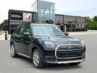 New 2025 MINI Cooper Countryman S E w/ Comfort Package Max image 1