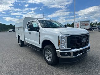 New 2025 Ford F250 XLT w/ F-250 >10K GVWR Package image 1
