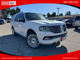 Used 2017 Lincoln Navigator Select image 1