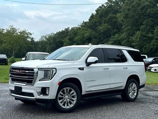 Used 2022 GMC Yukon SLT w/ SLT Luxury Package image 1