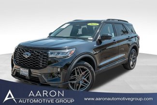 Used 2025 Ford Explorer ST-Line w/ Premium Package image 1