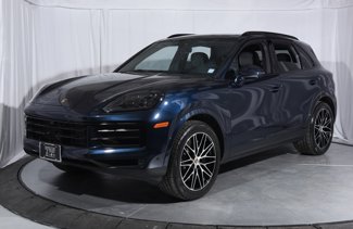 Used 2025 Porsche Cayenne E-Hybrid image 1