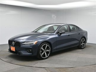 Used 2024 Volvo S60 B5 Core image 1