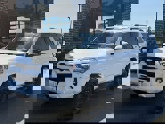 Used 2024 Toyota 4Runner SR5 Premium image 1