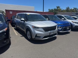 Used 2022 Kia Carnival LX image 1