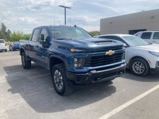 Used 2025 Chevrolet Silverado 2500 Custom w/ Custom Value Package image 1