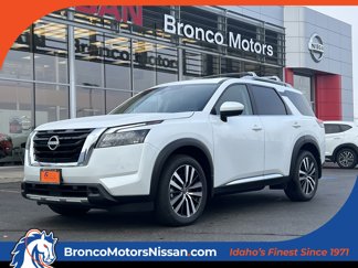 New 2025 Nissan Pathfinder Platinum w/ Cargo Package image 1