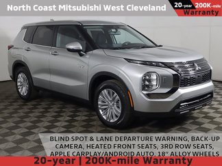 New 2025 Mitsubishi Outlander ES image 1