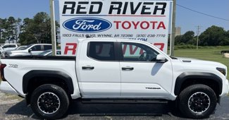 Used 2024 Toyota Tacoma TRD Off-Road image 1