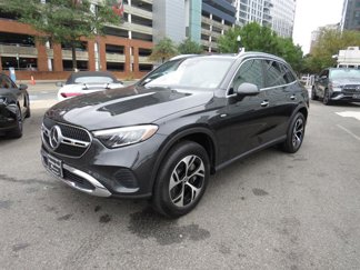 Used 2025 Mercedes-Benz GLC 350e 4MATIC image 1