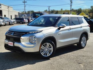 New 2025 Mitsubishi Outlander ES image 1
