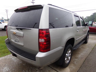 Used 2007 Chevrolet Suburban 2500 LT w/ LT Preferred Equipment Group image 1