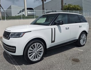 New 2025 Land Rover Range Rover SE image 1