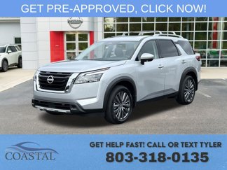 New 2025 Nissan Pathfinder SL w/ SL Premium Package image 1