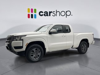 Used 2025 Nissan Frontier SV image 1