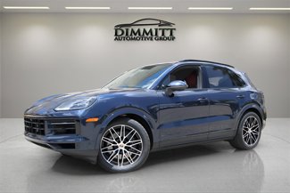 Used 2024 Porsche Cayenne image 1