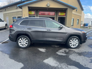 Used 2017 Jeep Cherokee Limited image 1