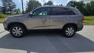 Used 2013 Kia Sorento LX image 1