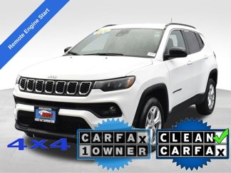Used 2024 Jeep Compass Latitude image 1
