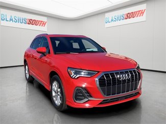 Used 2024 Audi Q3 2.0T Premium image 1