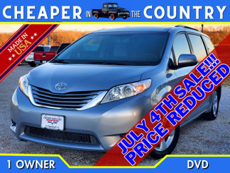 Used 2017 Toyota Sienna LE image 1
