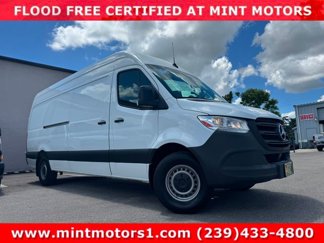 Used 2022 Mercedes-Benz Sprinter 2500 image 1