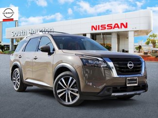 New 2025 Nissan Pathfinder Platinum image 1