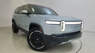 Used 2025 Rivian R1S Adventure image 1