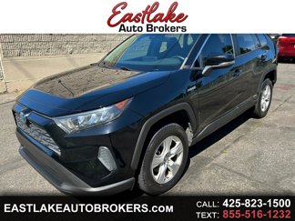 Used 2021 Toyota RAV4 LE image 1