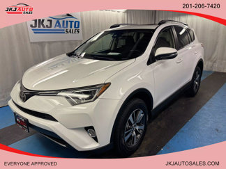 Used 2018 Toyota RAV4 XLE image 1