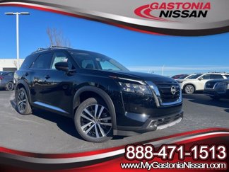 New 2025 Nissan Pathfinder Platinum w/ Cargo Package image 1