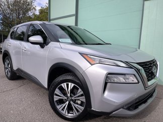 Used 2023 Nissan Rogue SV image 1
