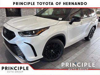 New 2025 Toyota Highlander XSE image 1