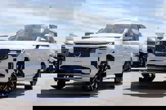 New 2025 Volvo XC90 T8 Plus w/ Protection Package Premier image 1
