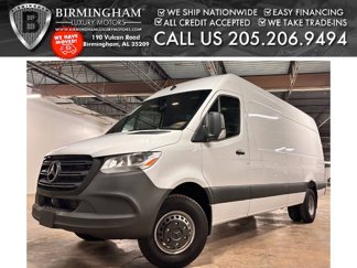 Used 2024 Mercedes-Benz Sprinter 4500 image 1