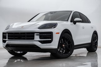 New 2025 Porsche Cayenne GTS image 1